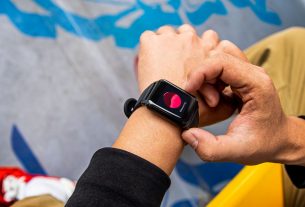 Đồng hồ thông minh Realme Watch 2 series mới được ra mắt