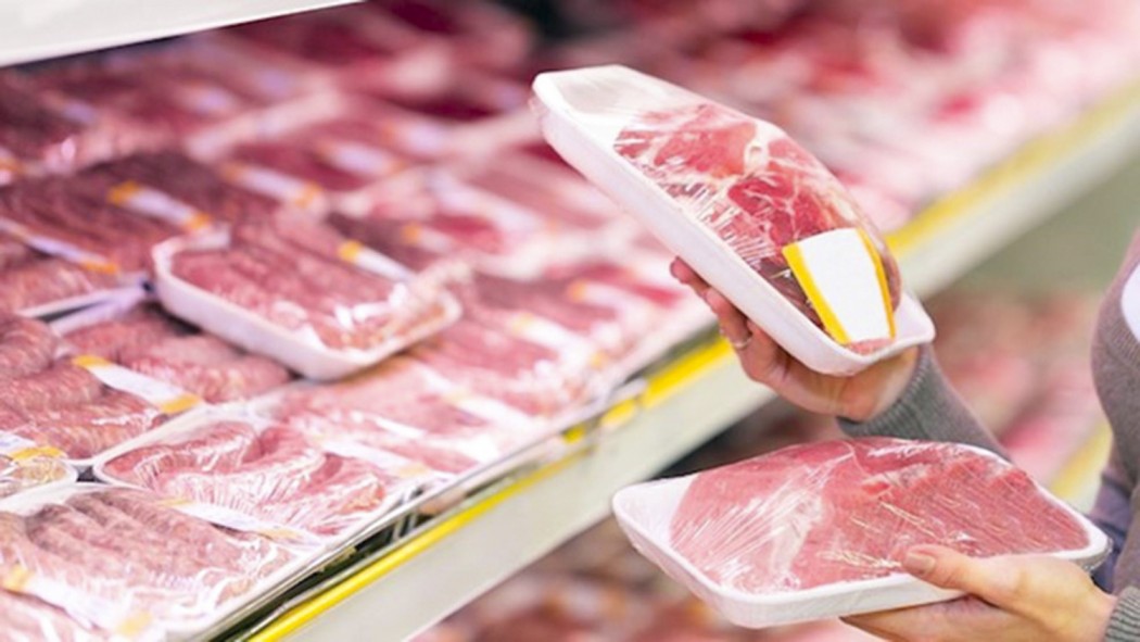 Thịt lợn ngoại giá rẻ ồ ạt nhập khẩu vào Việt Nam, tràn ngập trên các chợ online